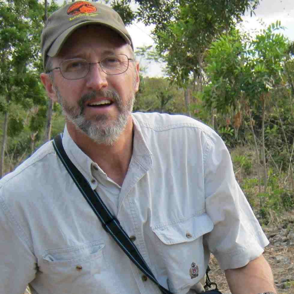 Peter Wampler headshot